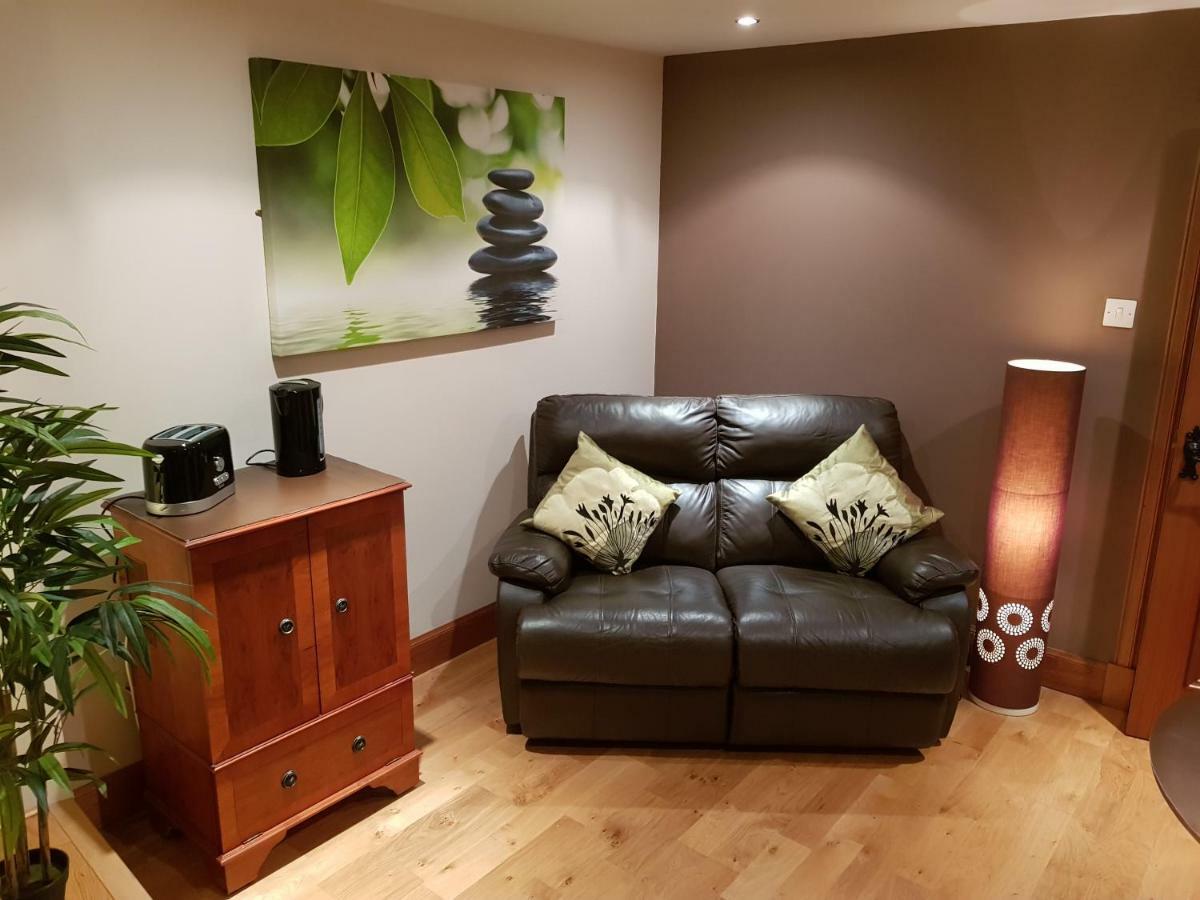 The Smiddy Suite Ellon Bagian luar foto