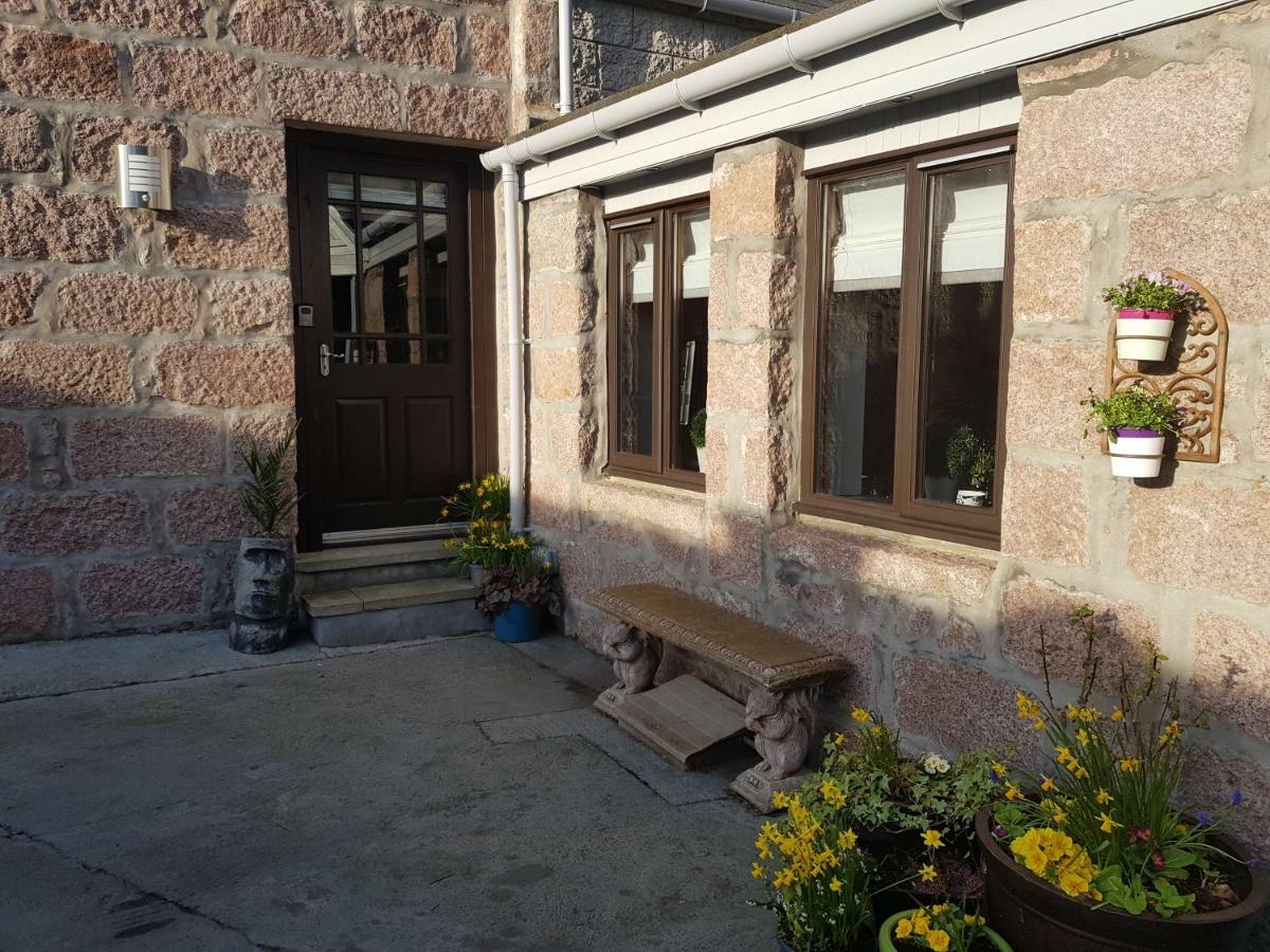 The Smiddy Suite Ellon Bagian luar foto